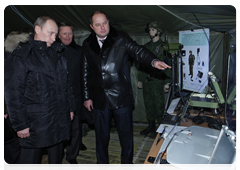 Prime Minister Vladimir Putin visits the Sozvezdiye Group