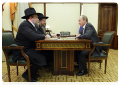 Председатель Правительства России В.В.Путин встретился с Главным раввином России Берл Лазаром