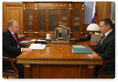 Председатель Правительства Российской Федерации В.В.Путин провел рабочую встречу с Министром природных ресурсов и экологии России Ю.П.Трутневым