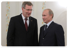Председатель Правительства Российской Федерации В.В.Путин встретился с Президентом Федеративной Республики Германия Кристианом Вульфом