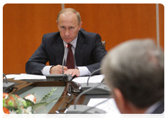 Prime Minister Vladimir Putin at a meeting with Russian business leaders, partners of the Russian Grand Priх, in Sochi