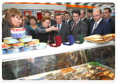 First Deputy Prime Minister Viktor Zubkov visiting the Interregional Agricultural Exhibition