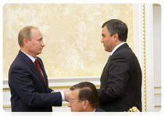 Prime Minister Vladimir Putin and Deputy Prime Minister and Chief of Staff of the Government’s Executive Office Vyacheslav Volodin at a meeting of the Government Presidium