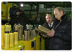 Prime Minister Vladimir Putin visiting the Novokuibyshevsk oils and additives plant