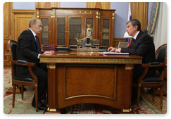 Председатель Правительства Российской Федерации В.В.Путин провел рабочую встречу с заместителем Председателя Правительства И.И.Сечиным
