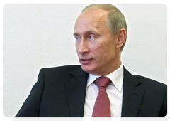 Председатель Правительства Российской Федерации В.В.Путин провел рабочую встречу с министром экономики, промышленности и занятости Французской Республики К.Лагард