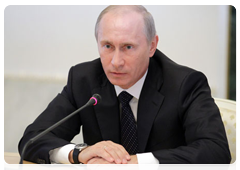 Председатель Правительства Российской Федерации В.В.Путин выступил на встрече с активом Ленинградской федерации профсоюзов