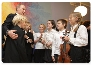 Председатель Правительства Российской Федерации В.В.Путин посетил московскую школу №1060