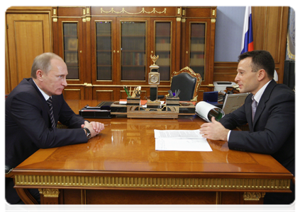 Prime Minister Vladimir Putin at a working meeting with head of the Federal Agency for Youth Affairs Vasily Yakemenko