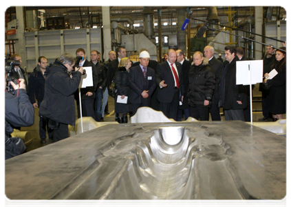 Prime Minister Vladimir Putin visiting the VSMPO-AVISMA Corporation in the Sverdlovsk Region