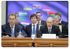 Председатель Правительства Российской Федерации В.В.Путин принял участие в заседании Совета глав правительств СНГ в расширенном составе