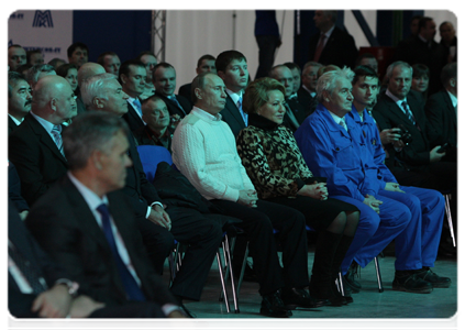 Prime Minister Vladimir Putin participating in the opening ceremony of Magnitogorsk’s Interkos-IV Steel and Service Centre