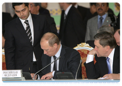 A number of joint documents being signed following a meeting of the SCO heads of government