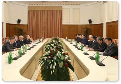 Председатель Правительства Российской Федерации В.В.Путин принял участие в российско-таджикистанских переговорах
