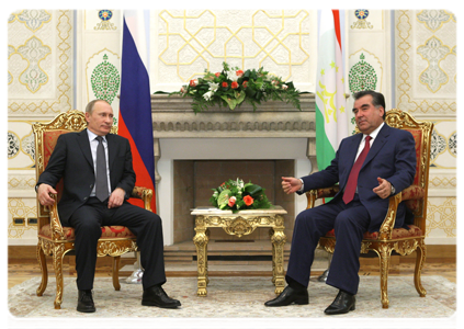 Prime Minister Vladimir Putin meeting with the President of the Republic of Tajikistan Emomali Rahmon