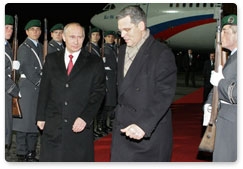 Председатель Правительства Российской Федерации В.В.Путин прибыл с рабочим визитом в Федеративную Республику Германия