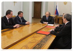 Prime Minister Vladimir Putin meeting with the management of Rosoboronexport (Russian Defence Export State Corporation) on the occasion of its 10th anniversary