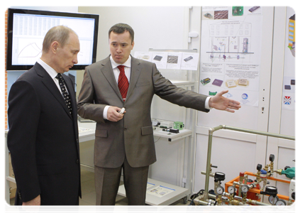 Prime Minister Vladimir Putin visiting the Zelenograd Innovation and Technology Centre, where he familiarises himself with a variety of projects and studies in the fields of medicine, the humanities and energy efficiency