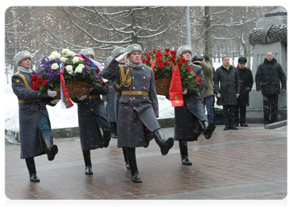 Церемония открытия памятника «В борьбе против фашизма мы были вместе» на Поклонной горе в Москве