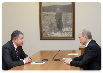 Председатель Правительства Российской Федерации В.В.Путин встретился с лидером движения «За справедливую Грузию» З.Т.Ногаидели