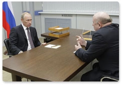 Председатель Правительства Российской Федерации В.В.Путин провёл рабочую встречу с губернатором Нижегородской области В.П.Шанцевым
