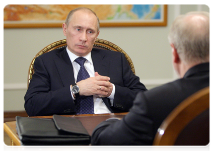 Prime Minister Vladimir Putin at a meeting with Federation Council Speaker Sergei Mironov