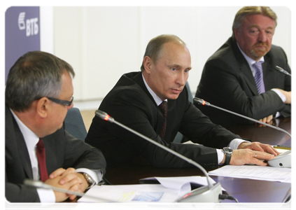 Prime Minister Vladimir Putin meeting with the management of VTB Bank and holding a video conference with representatives of its branches in Russia and abroad