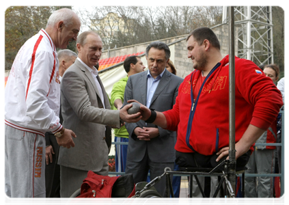 На базе «Юг Спорт» в Сочи Председатель Правительства Российской Федерации В.В.Путин встретился с группой паралимпийцев