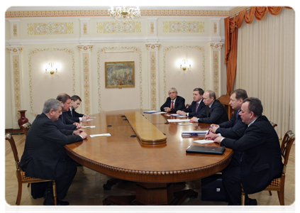 Prime Minister Vladimir Putin at talks with Belarusian Prime Minister Sergei Sidorsky