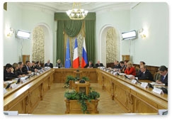 Председатель Правительства Российской Федерации В.В.Путин и Премьер-министр Французской Республики Ф.Фийон провели ХV заседание российско-французской комиссии по вопросам двустороннего сотрудничества на уровне глав правительств