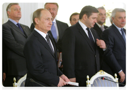Председатель Правительства Российской Федерации В.В.Путин и Премьер-министр Французской Республики Ф.Фийон встретились с представителями деловых кругов России и Франции