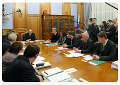 Председатель Правительства Российской Федерации В.В.Путин провел совещание по вопросу совершенствования контрольно-надзорных и разрешительных функций и оптимизации предоставления государственных услуг в сфере образования