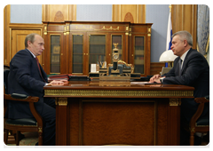 Prime Minister Vladimir Putin meeting with LUKoil President Vagit Alekperov