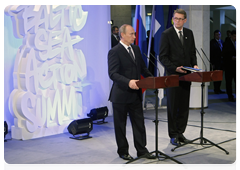 Prime Minister Vladimir Putin and Finnish Prime Minister Matti Vanhanen addressing a news conference after Russian-Finnish intergovernmental negotiations