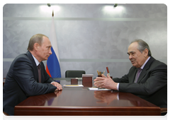 Prime Minister Vladimir Putin during a meeting with President of Tatarstan Mintimer Shaimiev