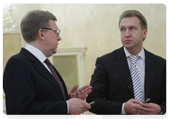First Deputy Prime Minister Igor Shuvalov and Deputy Prime Minister and Finance Minister Alexei Kudrin at the Government Presidium meeting