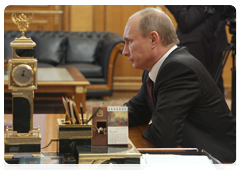 Prime Minister Vladimir Putin has a working meeting with Roman Trotsenko, President of the United Shipbuilding Corporation (USC)