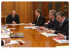 Prime Minister Vladimir Putin at the meeting on customs regulation issues
