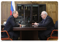 Prime Minister Vladimir Putin meets with Viktor Zimin, Prime Minister of Republic of Khakassia