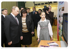 Prime Minister Vladimir Putin at secondary school No. 88 in Tyumen, which he visited during his working trip to the Urals Federal District