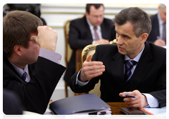Министр внутренних дел Российской Федерации Р.Г.Нургалиев перед заседанием Президиума Правительства Российской Федерации