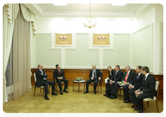Председатель Правительства Российской Федерации В.В.Путин встретился с президентом автоконцерна «Рено-Ниссан» Карлосом Гоном