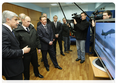 Председатель Правительства Российской Федерации В.В.Путин посетил ОАО «Компания “Сухой”»