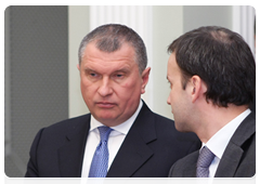Deputy Prime Minister Igor Sechin before a meeting on  tax  policy