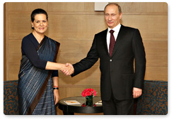 Председатель Правительства Российской Федерации В.В.Путин встретился с председателем Объединенного прогрессивного альянса и партии Индийский Национальный Конгресс С.Ганди