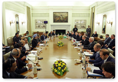 Председатель Правительства Российской Федерации В.В.Путин провел переговоры с Премьер-министром Индии Манмоханом Сингхом