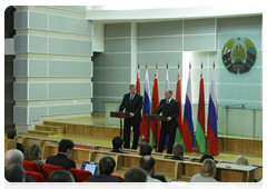 Vladimir Putin and Sergei Sidorsky at a joint press conference after Russian-Belarusian talks and a meeting of the Council of Ministers of the Union State