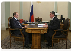 Prime Minister Vladimir Putin holds meeting with Deputy Prime Minister Igor Sechin