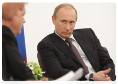 Председатель Правительства Российской Федерации В.В.Путин провел рабочую встречу с Премьер-министром Дании Л.Лёкке Расмуссеном