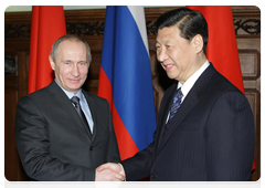 Председатель Правительства Российской Федерации В.В.Путин провел рабочую встречу с заместителем Председателя КНР Си Цзиньпином